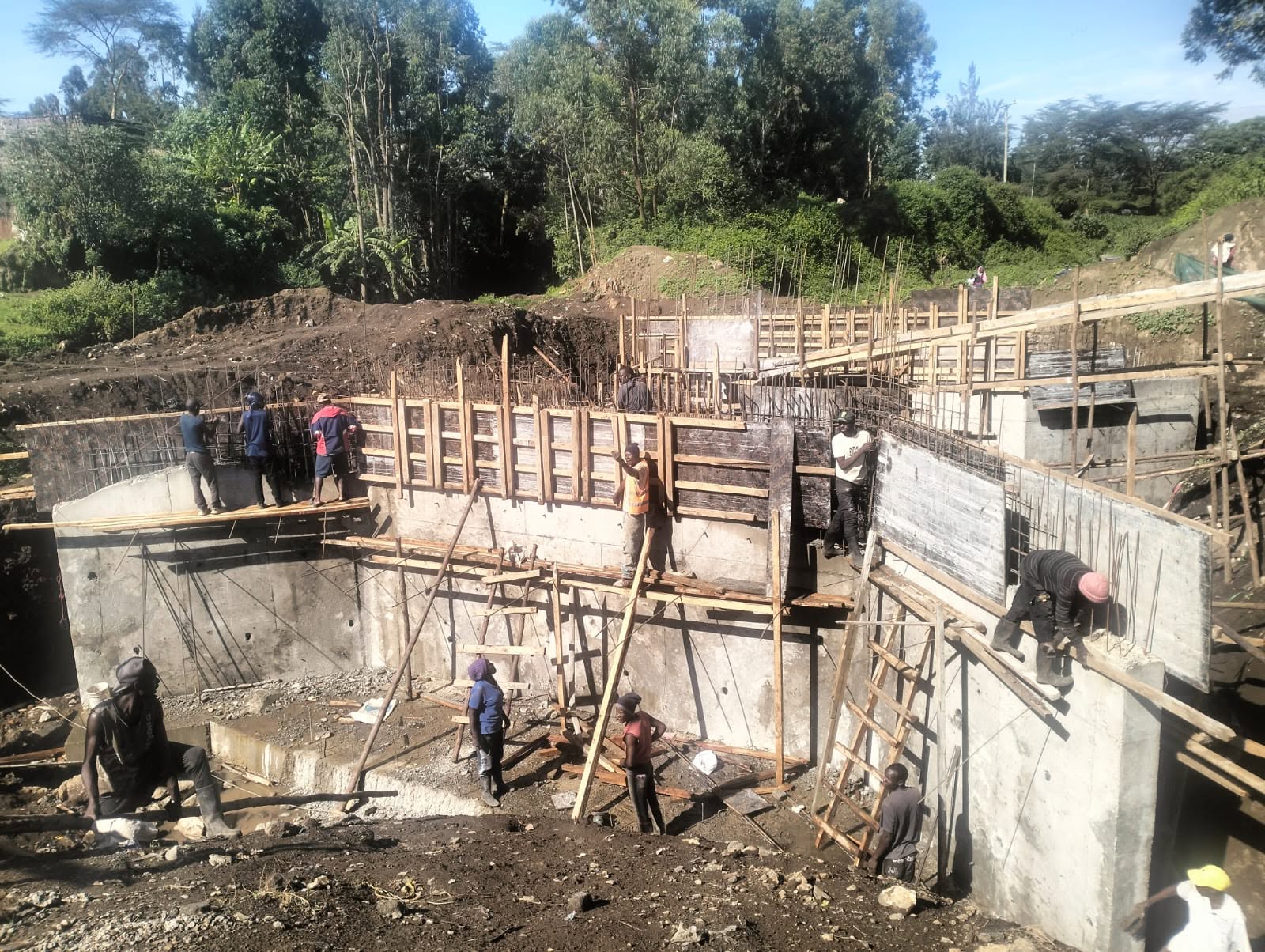Construction of Soimet Bridge